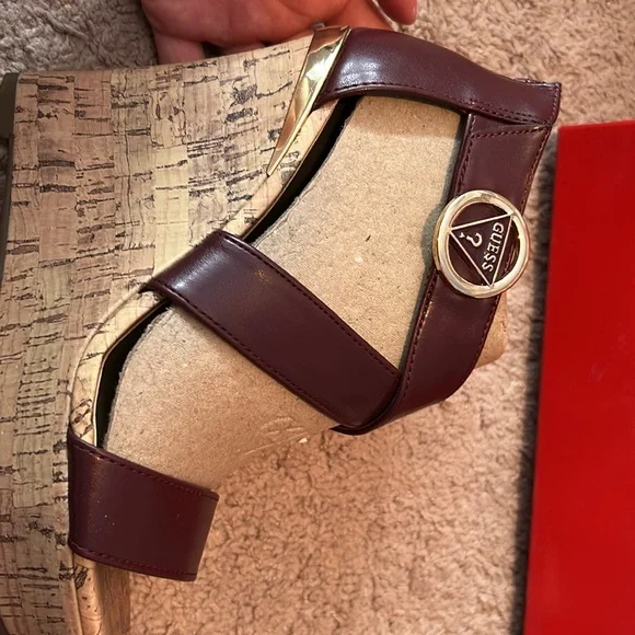 Guess sandals, dark purple with gold, size 7.5, never worn - Picture 2 of 6